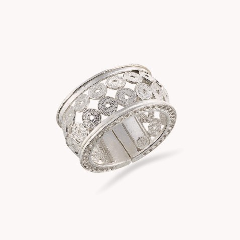 Circles Filigree Ring