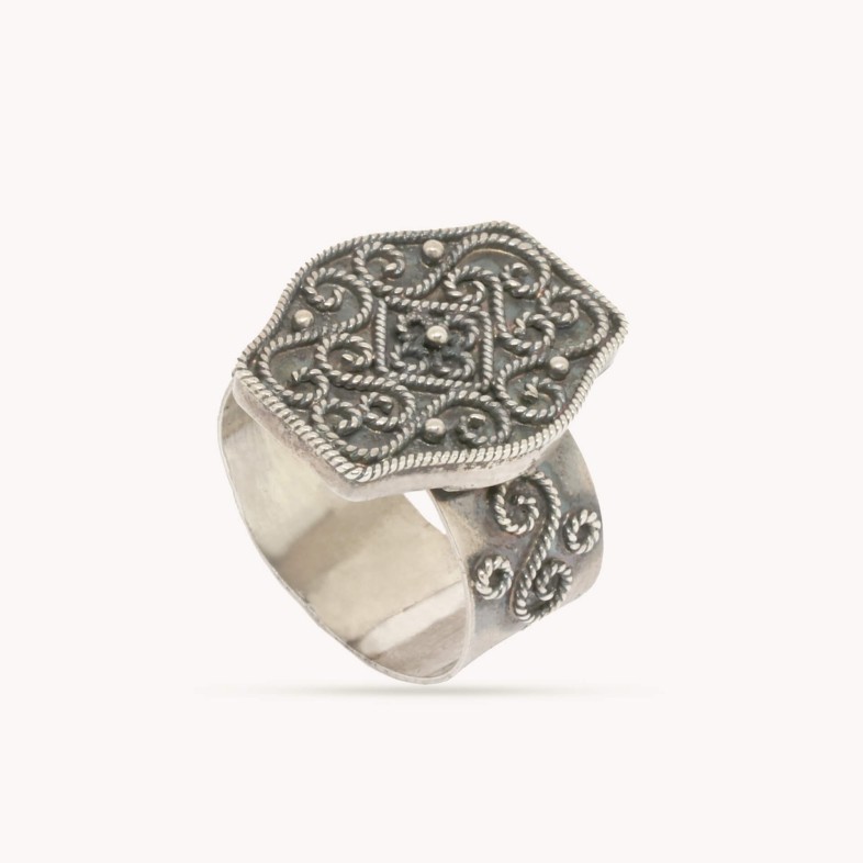 Etruria | Ring